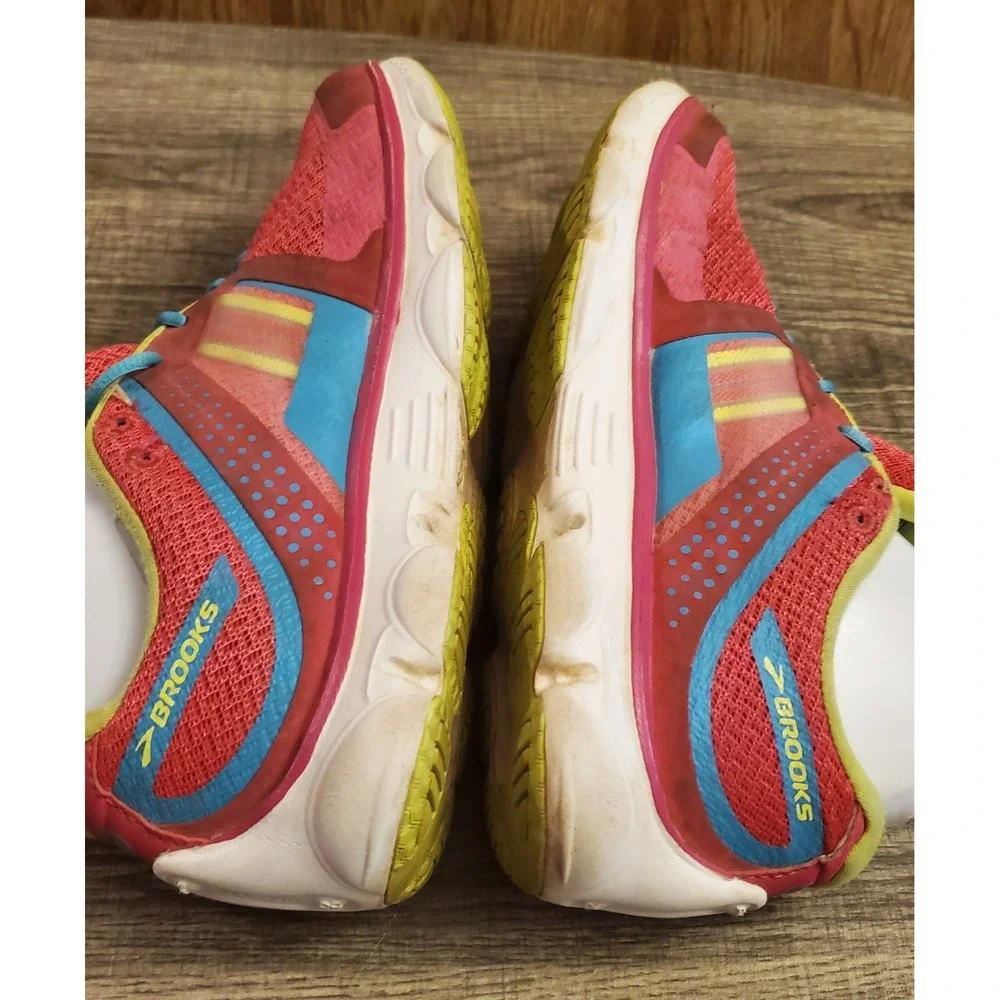 Brooks Pure Flow 4‎ Running Shoes Women's Size 5 Pink